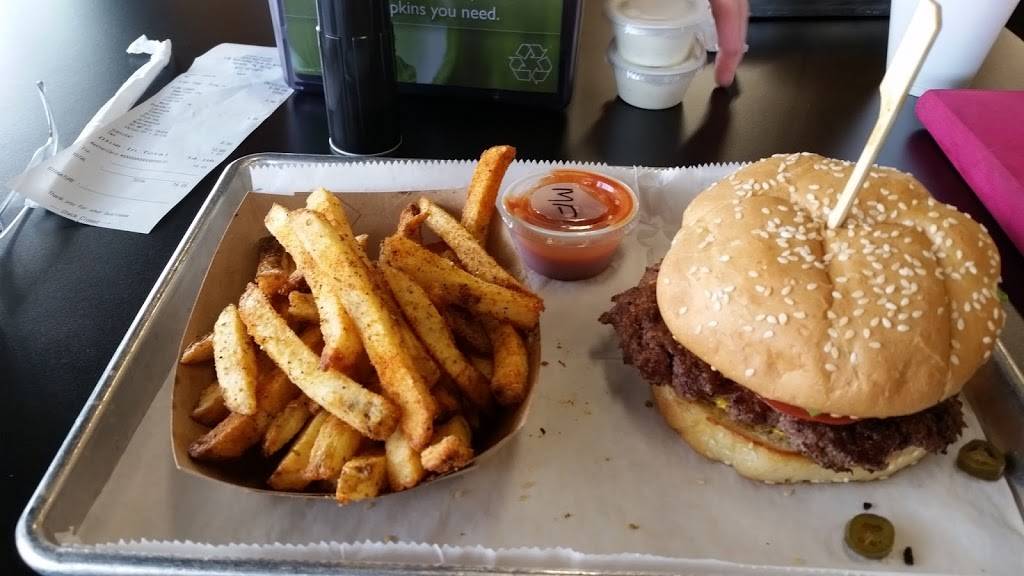 Flash Burger | restaurant | 119 Business Park Dr #100, Kenedy, TX 78119, USA | 8305830870 OR +1 830-583-0870