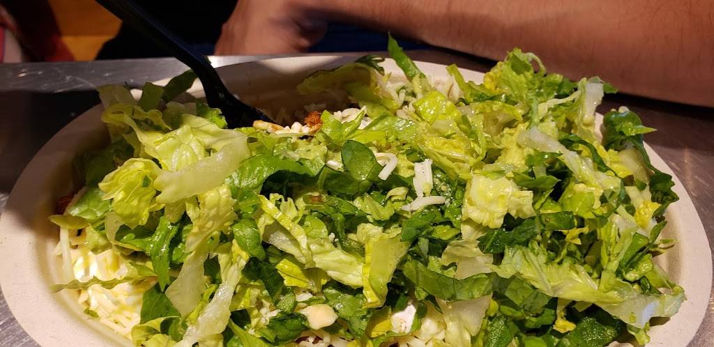 Chipotle Mexican Grill | restaurant | 900 N Austin Ave Ste 102, Georgetown, TX 78626, USA | 5128680941 OR +1 512-868-0941