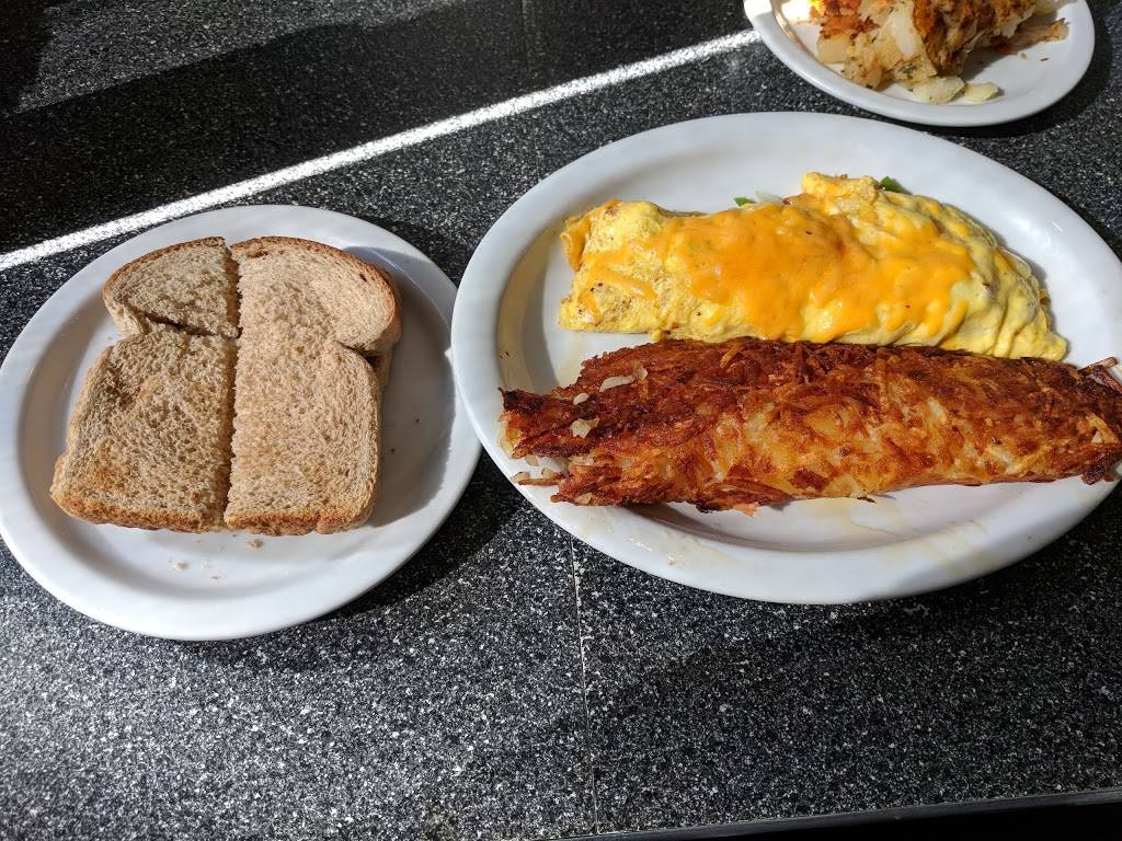 Chubbys Diner | restaurant | 4388 W Shaw Ave, Fresno, CA 93722, USA | 5592762244 OR +1 559-276-2244