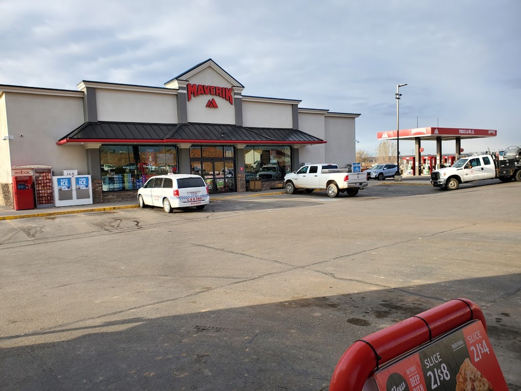 Maverik Adventures First Stop | restaurant | 17 US-40, Roosevelt, UT 84066, USA | 4353591874 OR +1 435-359-1874