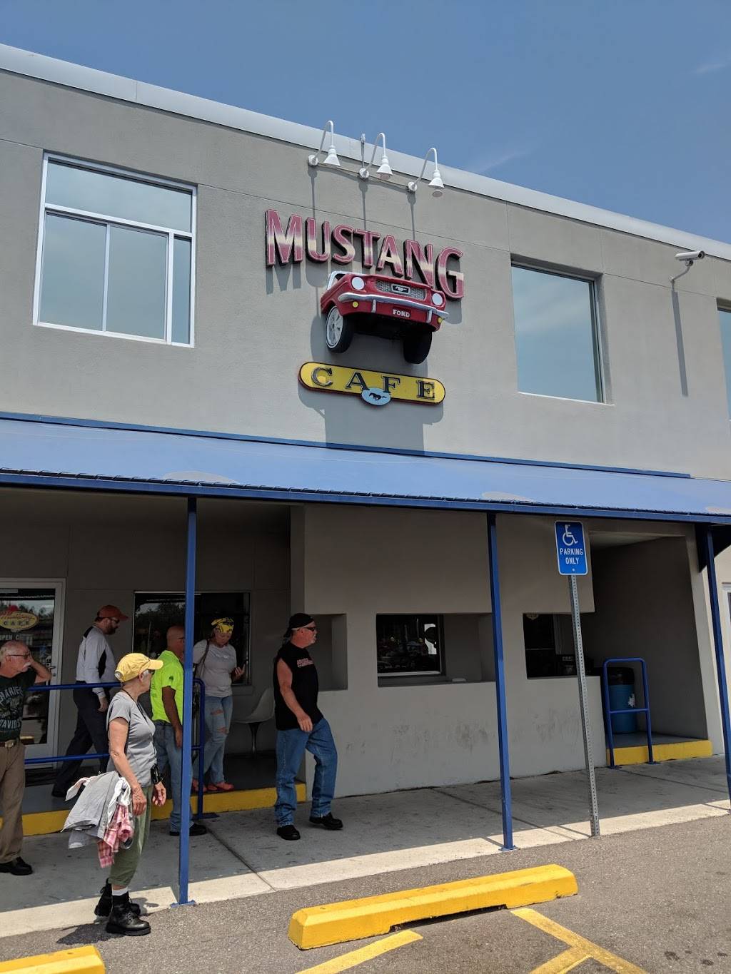 The Mustang Cafe - Restaurant | 8601 Lomas Blvd NE, Albuquerque, NM ...