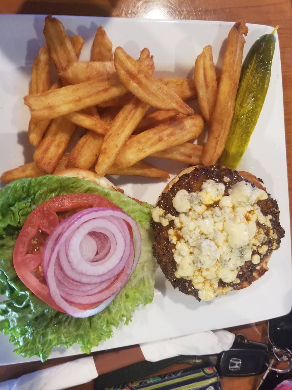 Gallaghers Sports Bar & Grill | restaurant | 614 N New River Dr B, Surf City, NC 28445, USA | 9105410877 OR +1 910-541-0877