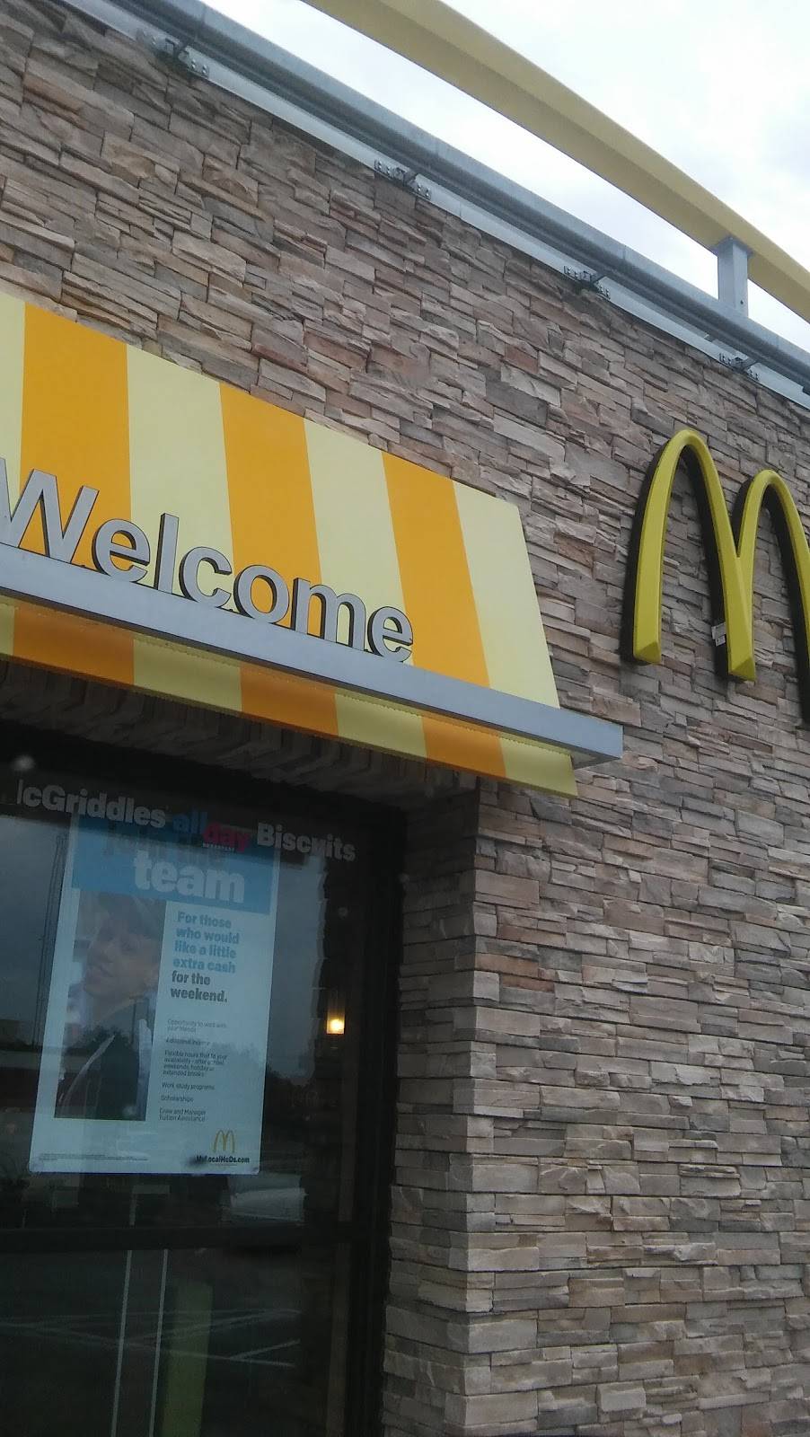 McDonalds | cafe | 110 W 141st St, Glenpool, OK 74033, USA | 9183225357 OR +1 918-322-5357