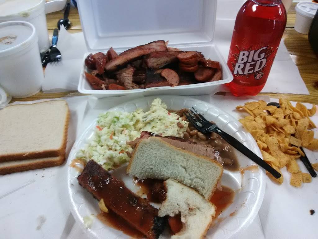 Coles Bar-B-Q | restaurant | 1022 W Commerce St, Fairfield, TX 75840, USA | 9033893013 OR +1 903-389-3013