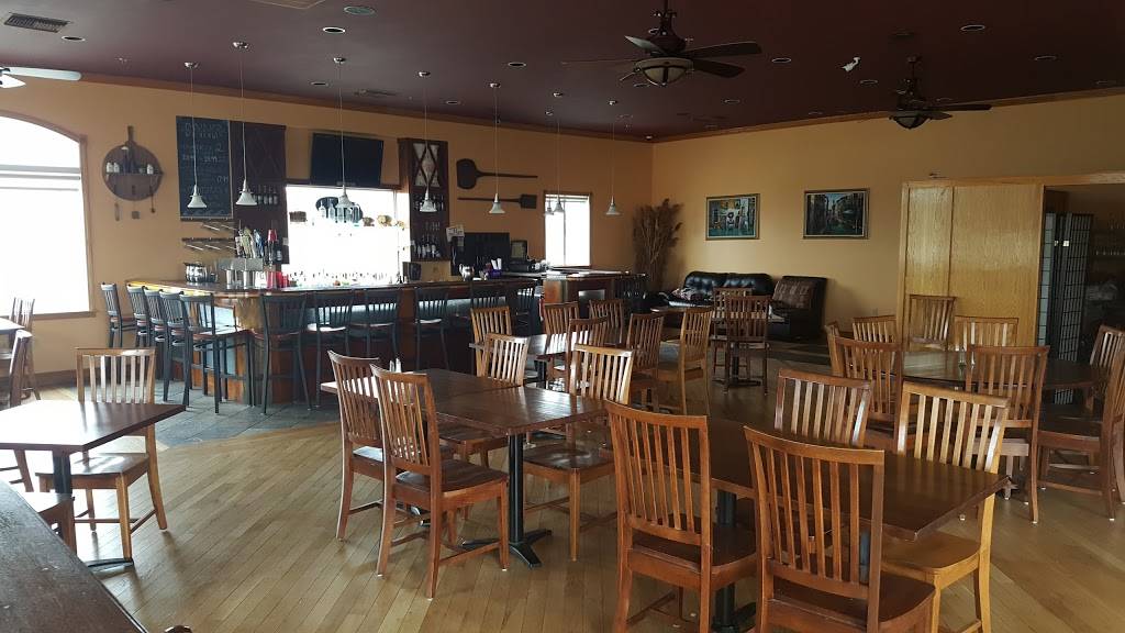 Aquidneck Restaurant & Pizzeria | 27 Aquidneck Ave, Middletown, RI ...