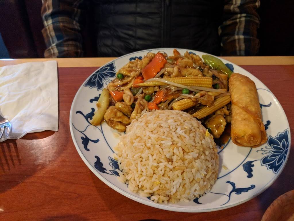 Red Lantern | meal delivery | 8770 Wadsworth Blvd # P, Arvada, CO 80003, USA | 3034228353 OR +1 303-422-8353