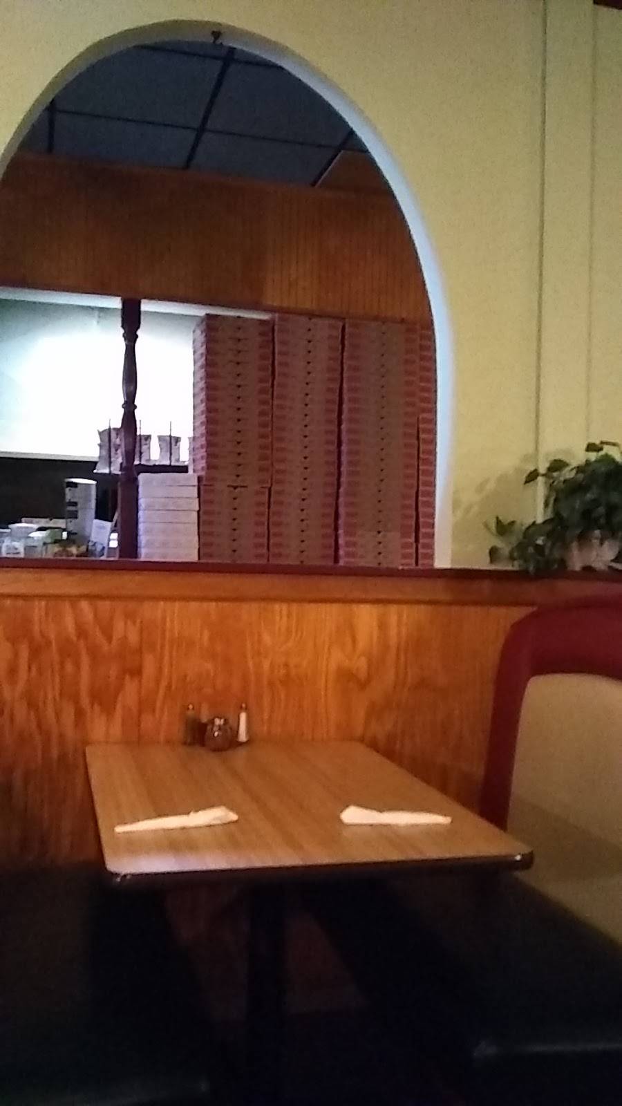 Ginos Pizza & Italian Restaurant | restaurant | 6429 Centralia Rd, Chesterfield, VA 23832, USA | 8047969062 OR +1 804-796-9062