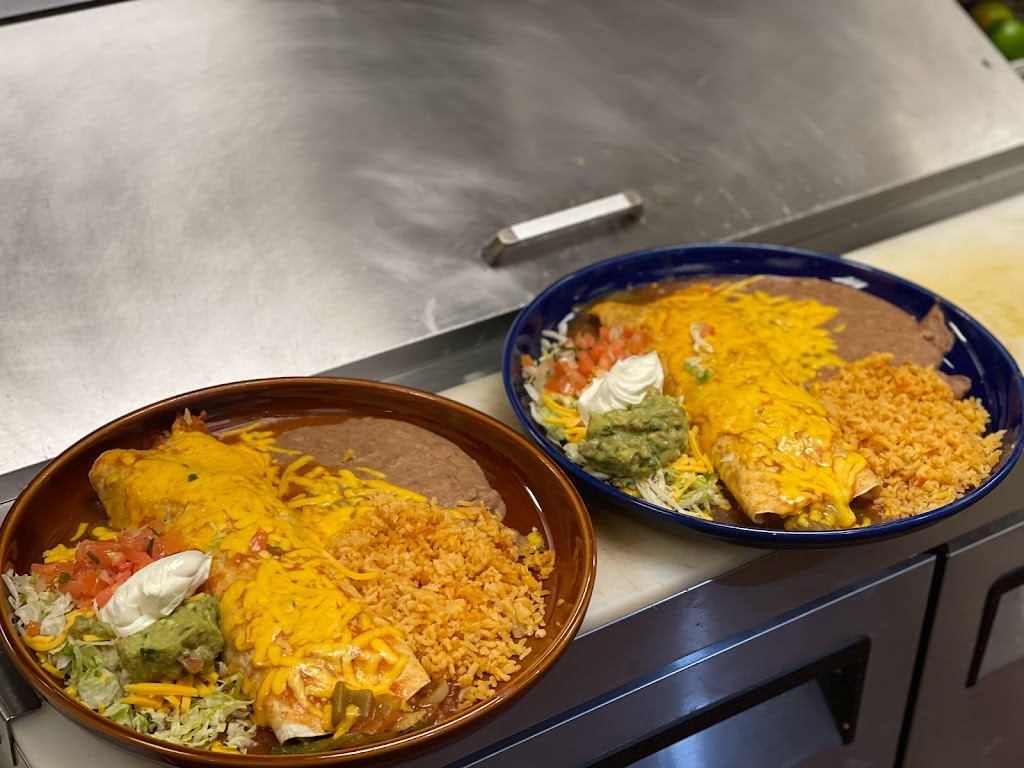 La Sierra Mexican Restaurant & Cantina | 705 N Springbrook Rd Bldg C