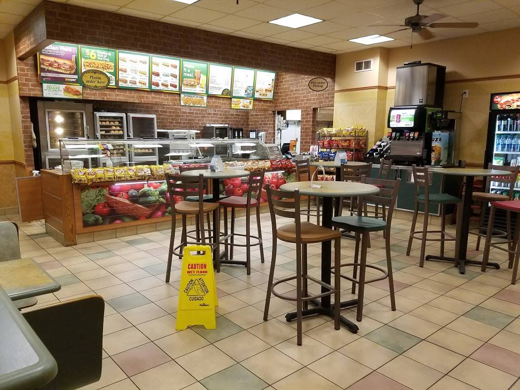 Subway - Restaurant | 5508 Wales Ave NW, Canton, OH 44718, USA