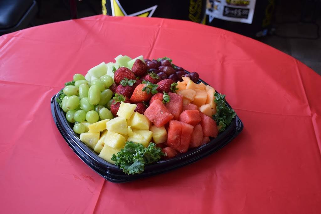 IGA Deli/Bakery | restaurant | 522 E Main St, Kingstree, SC 29556, USA | 8433555275 OR +1 843-355-5275