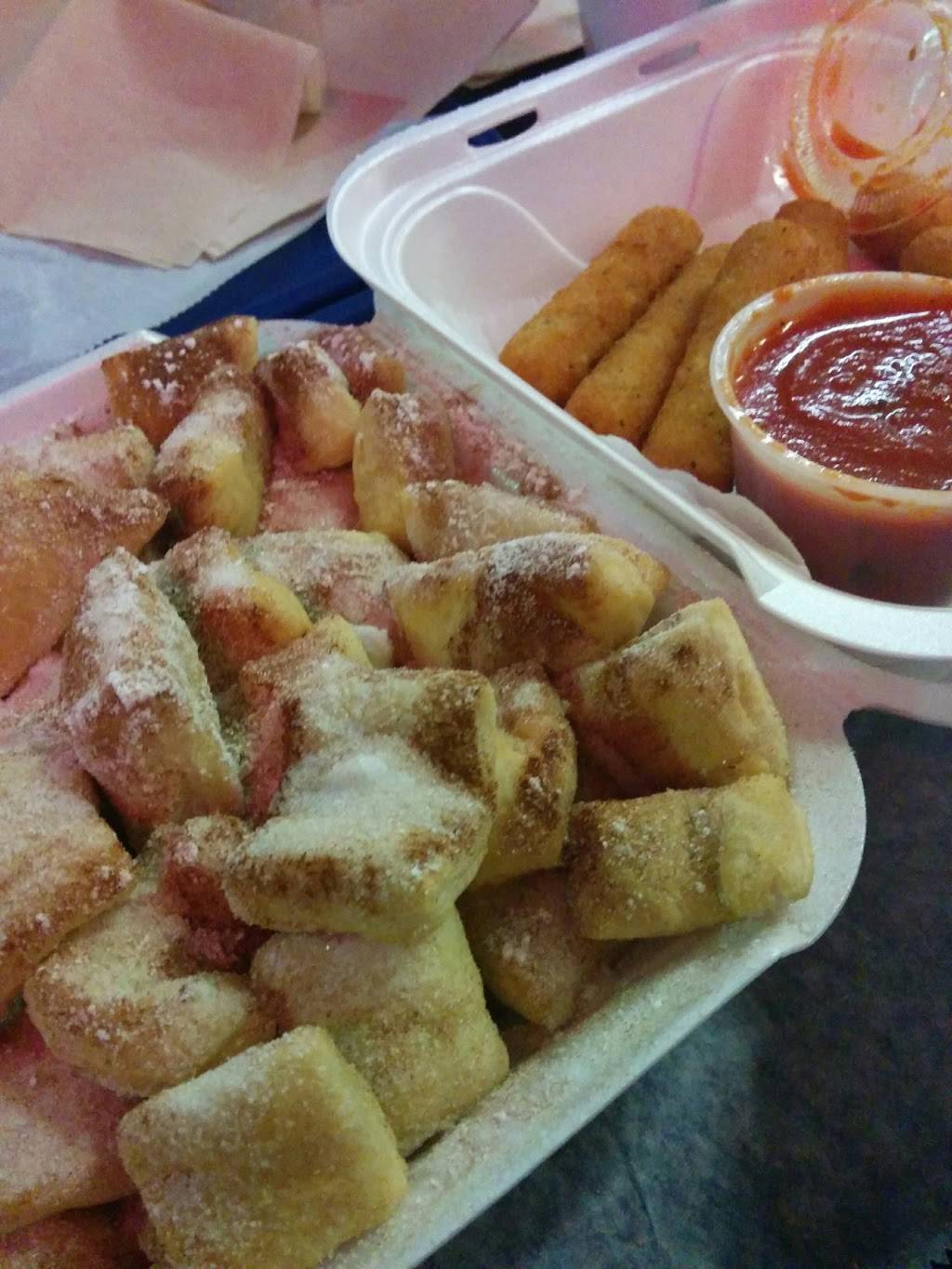 Cuzzos Pasta, Pizza, Panini, & More | meal delivery | 330 Madison St, Oak Park, IL 60302, USA | 7086900706 OR +1 708-690-0706