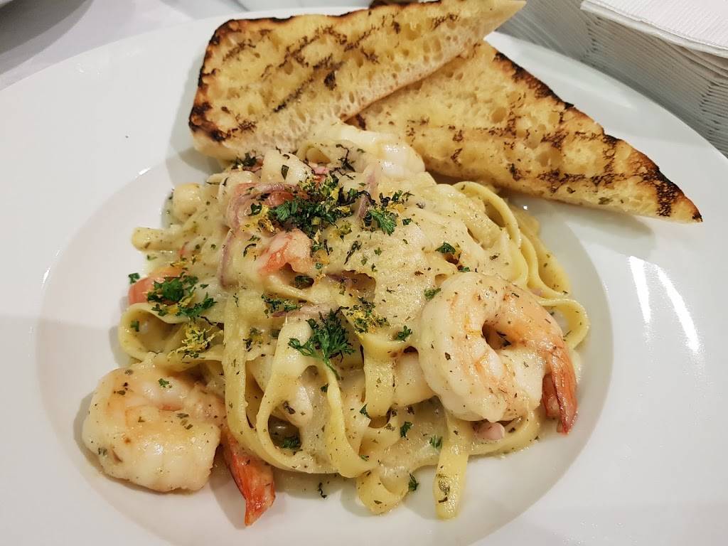 Hops & Barley Restaurant & Lounge | restaurant | 1515 Vincent Massey Dr, Cornwall, ON K6H 5R6, Canada | 6139320451 OR +1 613-932-0451