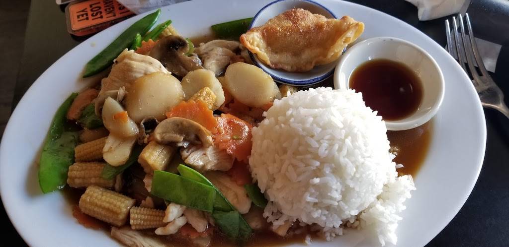 Somkit (Touch of Thai) | restaurant | 214 W 1st St, Dixon, IL 61021, USA | 8152848499 OR +1 815-284-8499