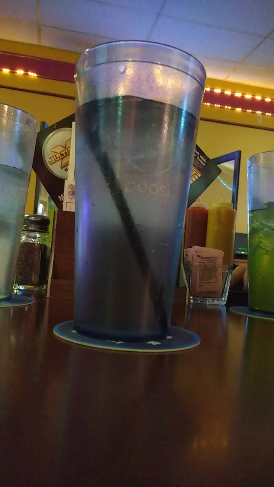 Trackside Bar | restaurant | 13901 Guildford St # H, Waverly, NE 68462, USA | 4027862500 OR +1 402-786-2500