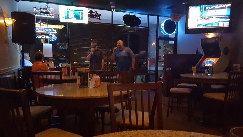 Beaumont Bar & Grill 3070 Lakecrest Cir 625, Lexington, KY 40513, USA