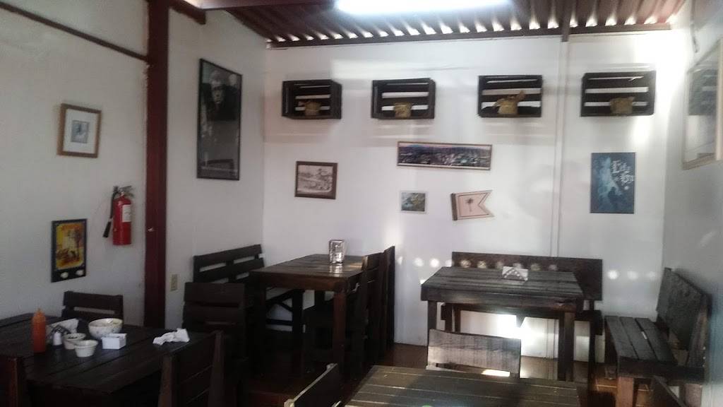 La Cochinita | restaurant | 22760, Calle Primera 149, El Sauzal, 22760 El Sauzal, B.C., Mexico | 016461747401 OR +52 646 174 7401