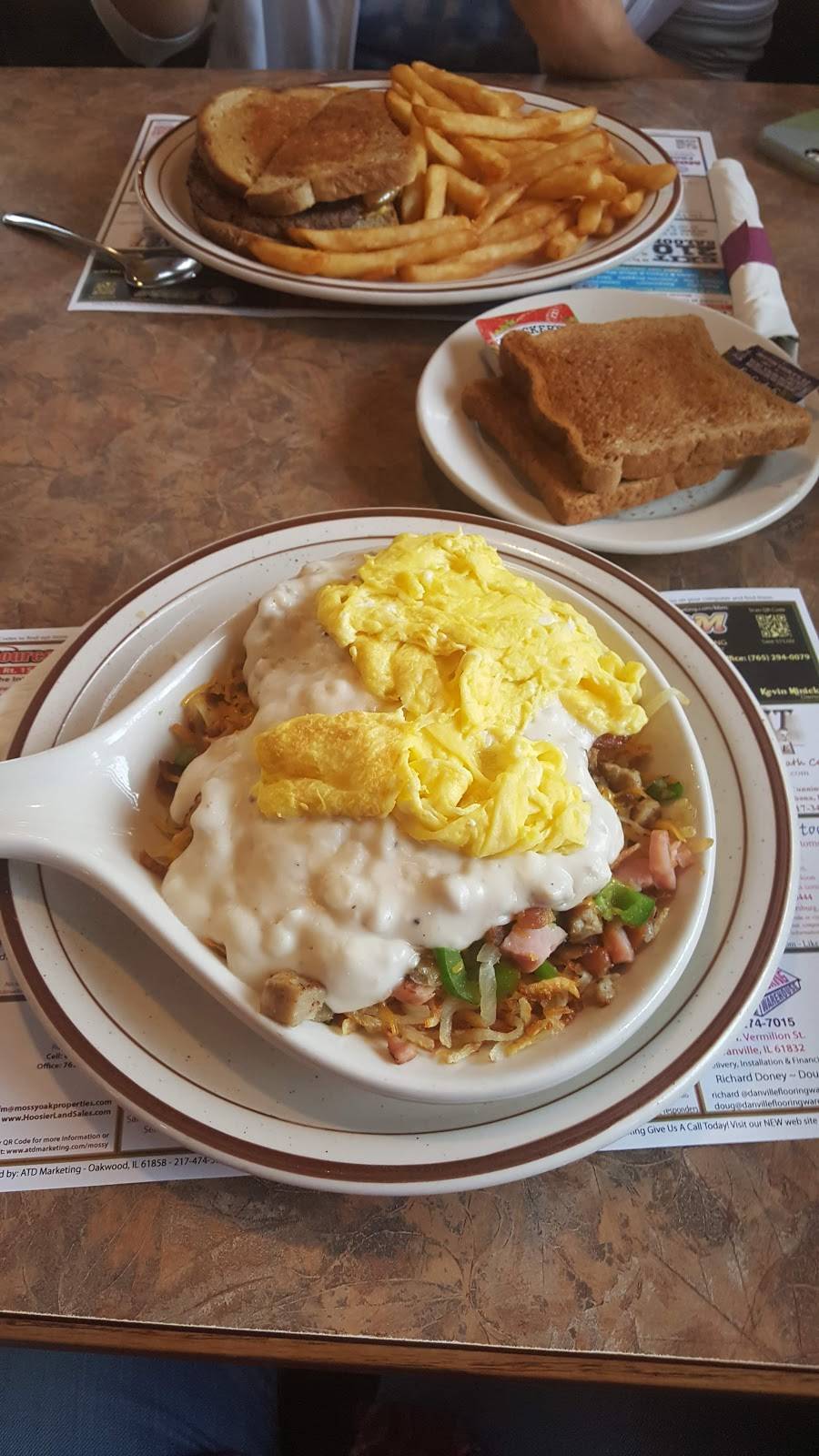 Benjamins Restaurant | restaurant | 225 11th St, Covington, IN 47932, USA | 7657937274 OR +1 765-793-7274