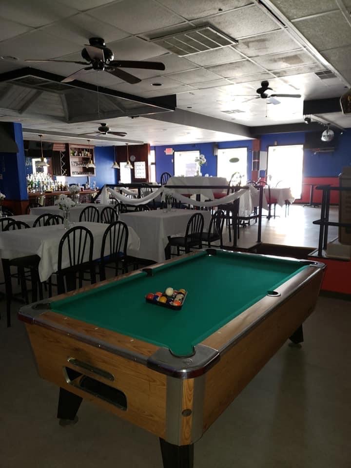 Chi-Louies Bar & Grill LLC | restaurant | 12344 Natural Bridge Rd, Bridgeton, MO 63044, USA | 3147551370 OR +1 314-755-1370