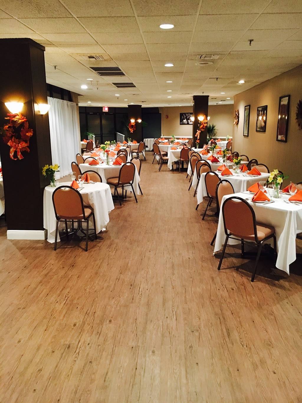Mel's way bistro & banquet 3536 Via Poinciana, Lake Worth, FL 33467, USA