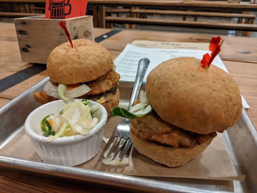 Beerburg Brewing | restaurant | 13476 Fitzhugh Rd, Austin, TX 78736, USA | 5122650543 OR +1 512-265-0543