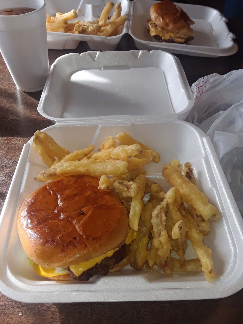 Mama's Kitchen 10 E 8th Ave, Bay Springs, MS 39422, USA
