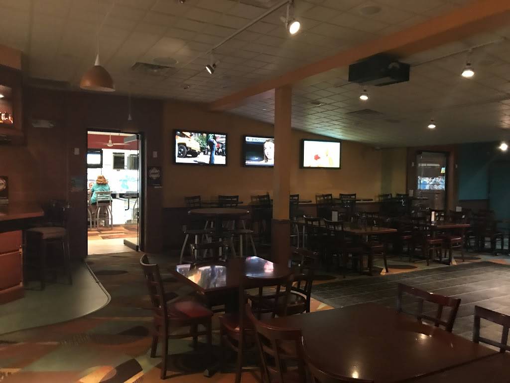 Strikers Sports Bar and Grill | 66 Hathaway Rd, New Bedford, MA 02746, USA