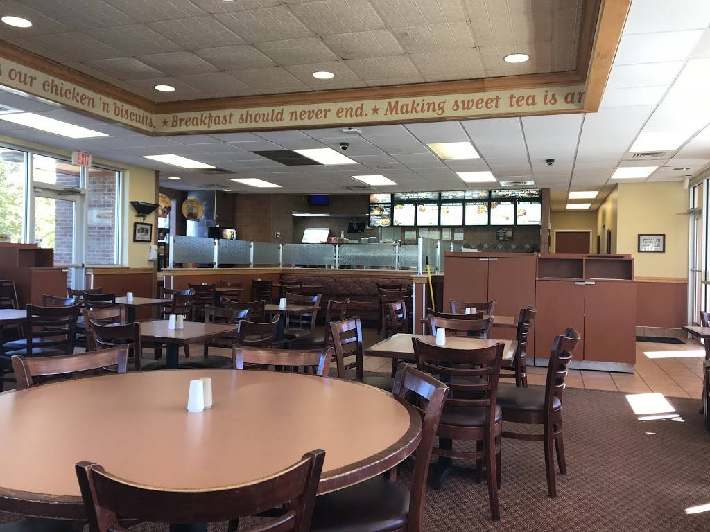 Bojangles Famous Chicken n Biscuits | restaurant | 1015 W Mercury Blvd, Hampton, VA 23666, USA | 7572247533 OR +1 757-224-7533
