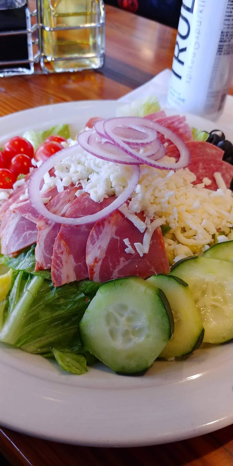 JTs Pizza & Spirits | restaurant | 6716 Old 28th St SE, Grand Rapids, MI 49546, USA | 6169421552 OR +1 616-942-1552