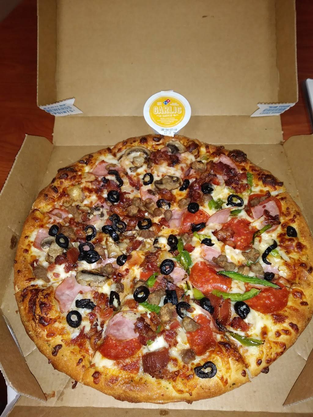 Dominos Pizza | meal delivery | 5750 SW 75th Ct Ste 40, Gainesville, FL 32608, USA | 3523738888 OR +1 352-373-8888