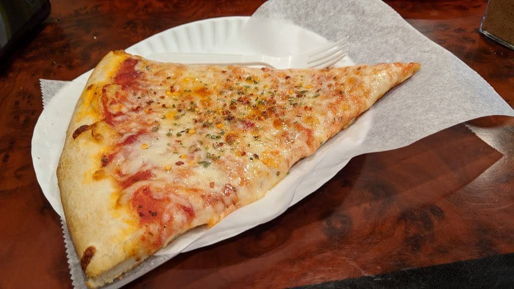 Francescos Pizza | meal delivery | 186 Columbus Ave, New York, NY 10023, USA | 2127210066 OR +1 212-721-0066