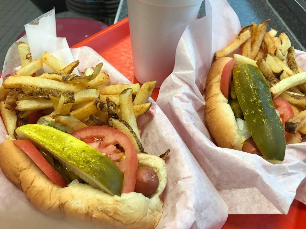Bob-Os Hot Dogs | restaurant | 8258 W Irving Park Rd, Chicago, IL 60634, USA | 7736259840 OR +1 773-625-9840