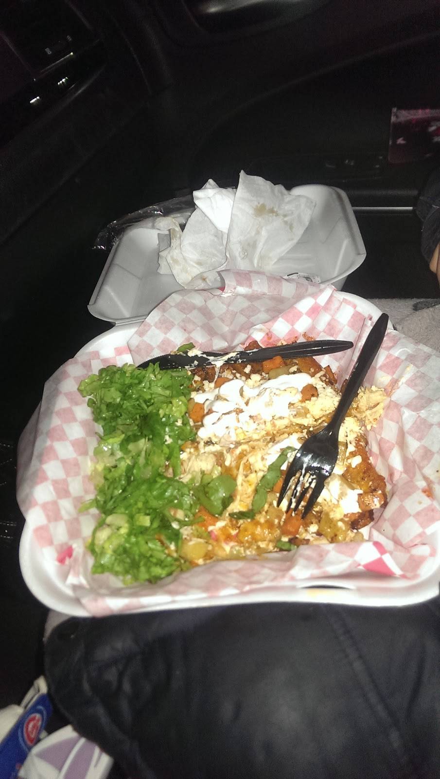 Patys Ice Cream | restaurant | 703 17th Ave, East Moline, IL 61244, USA | 3092369634 OR +1 309-236-9634