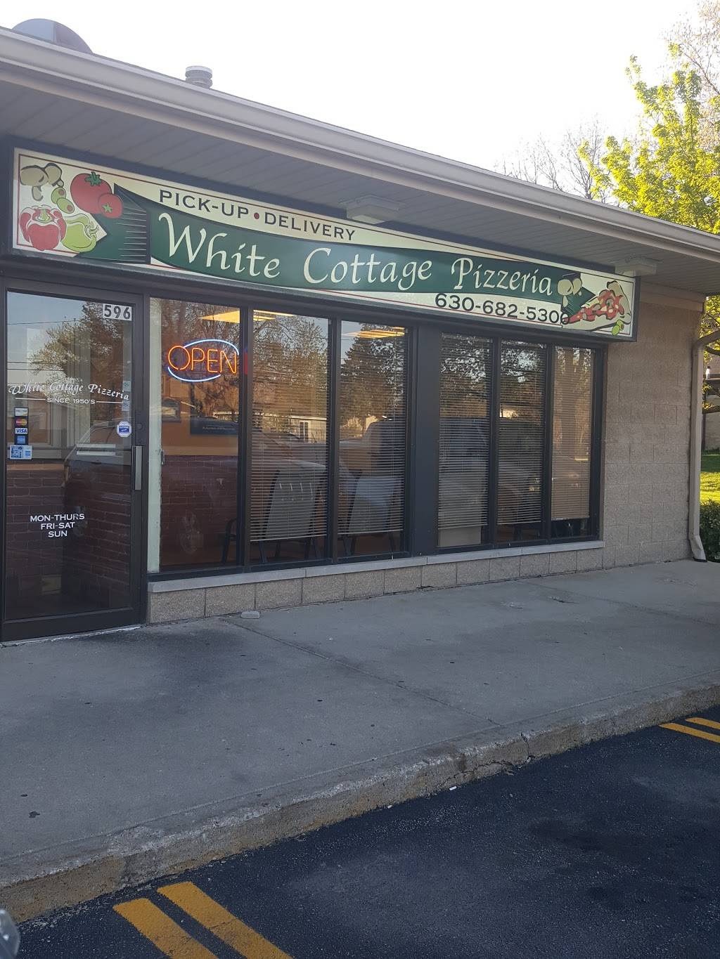 White Cottage Pizzeria Restaurant Army Trail And County Farm