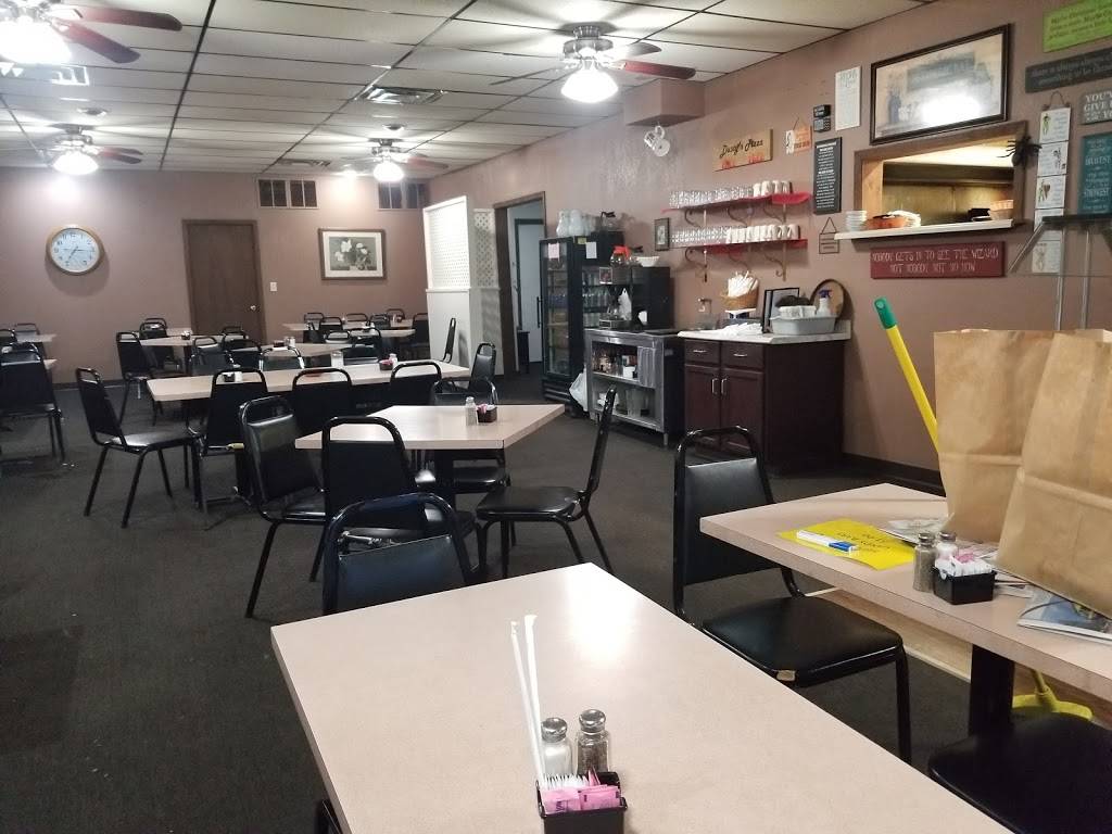 Dustys Pizza Plus | restaurant | 817 W Main St, Thomson, IL 61285, USA | 8152595015 OR +1 815-259-5015