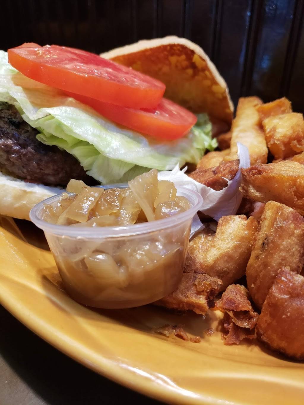 The Iron Horse Restaurant | cafe | 2018, 20 Washington Ave, Westwood, NJ 07675, USA | 2016669682 OR +1 201-666-9682