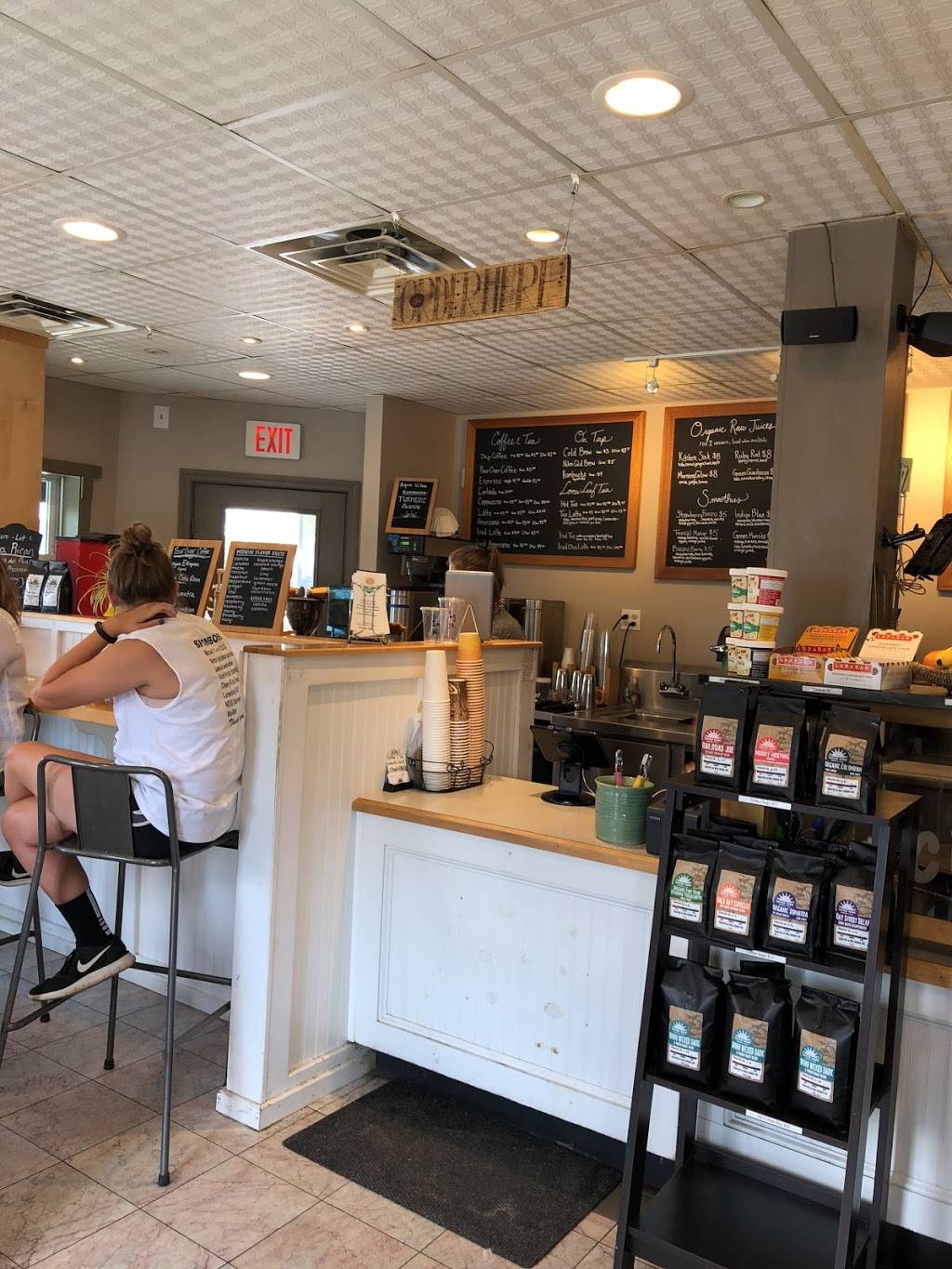 Seven Suns Coffee & Tea | cafe | 21 Railroad Ave, Wolfeboro, NH 03894, USA | 6035151010 OR +1 603-515-1010