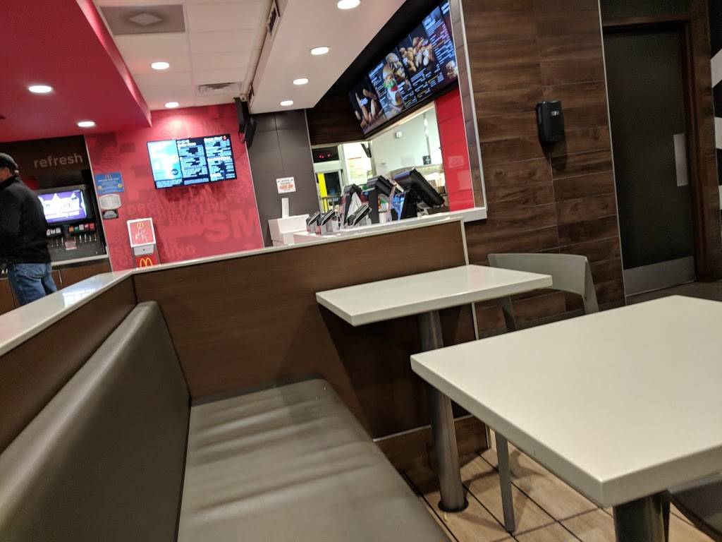 McDonalds | cafe | 2072 Apperson Dr, Salem, VA 24153, USA | 5407746295 OR +1 540-774-6295
