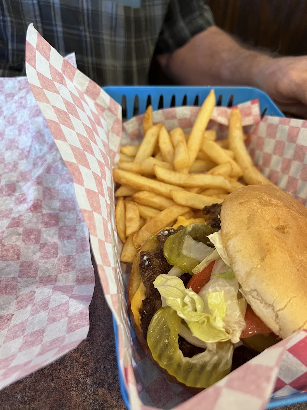 Little Boat-Net | restaurant | 236 E Rice St, Falfurrias, TX 78355, USA | 3616673106 OR +1 361-667-3106