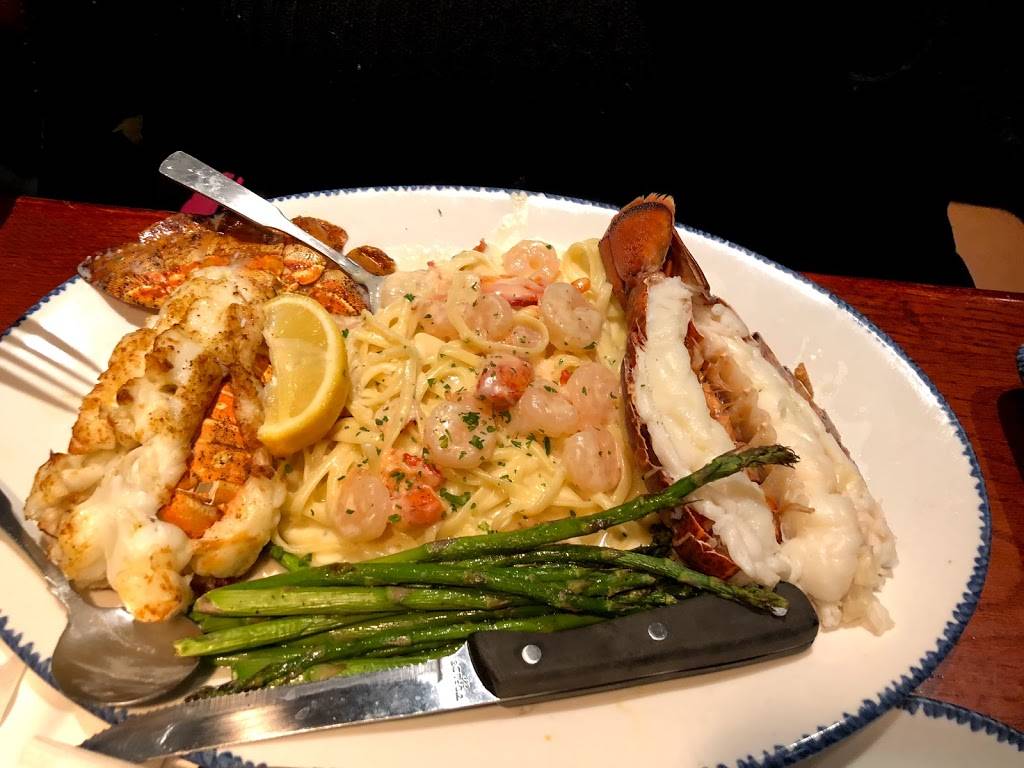 Red Lobster | restaurant | Five Times Square, 5, New York, NY 10036, USA | 2127306706 OR +1 212-730-6706