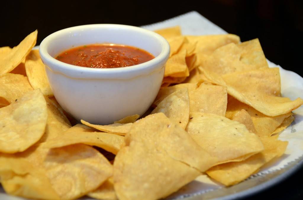 Palace | restaurant | 701 15th Ave, East Moline, IL 61244, USA | 3097559020 OR +1 309-755-9020