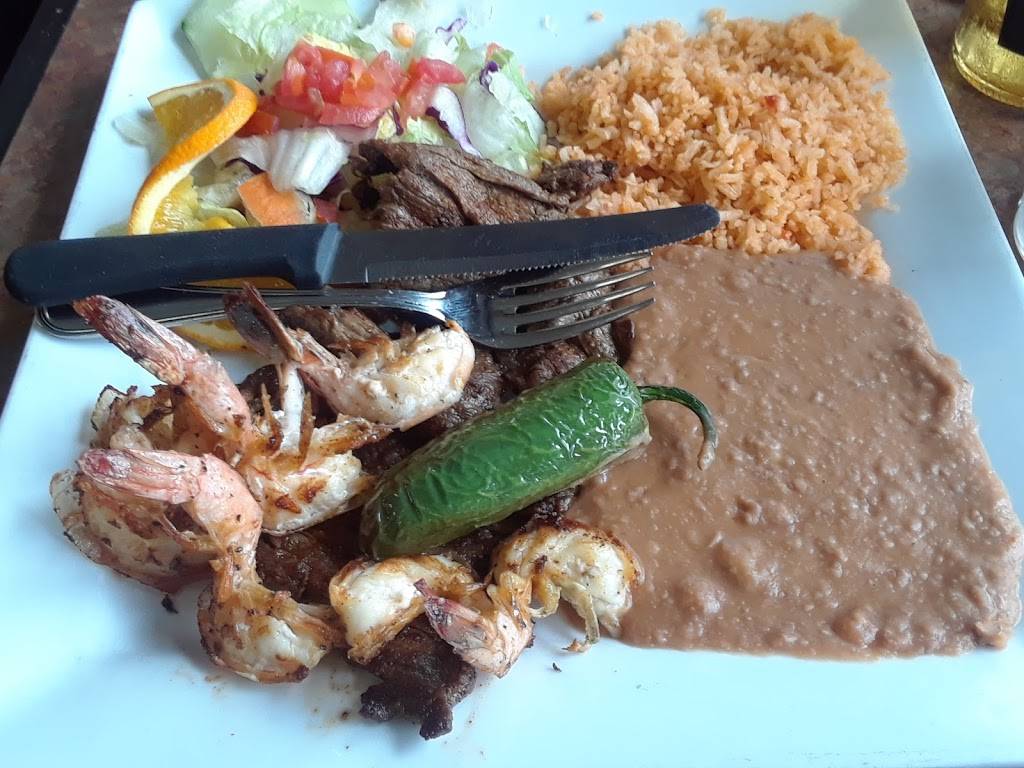 Paracho Mexican and Seafood Restaurant | restaurant | 8933 Limonite Ave, Riverside, CA 92509, USA | 9516857618 OR +1 951-685-7618