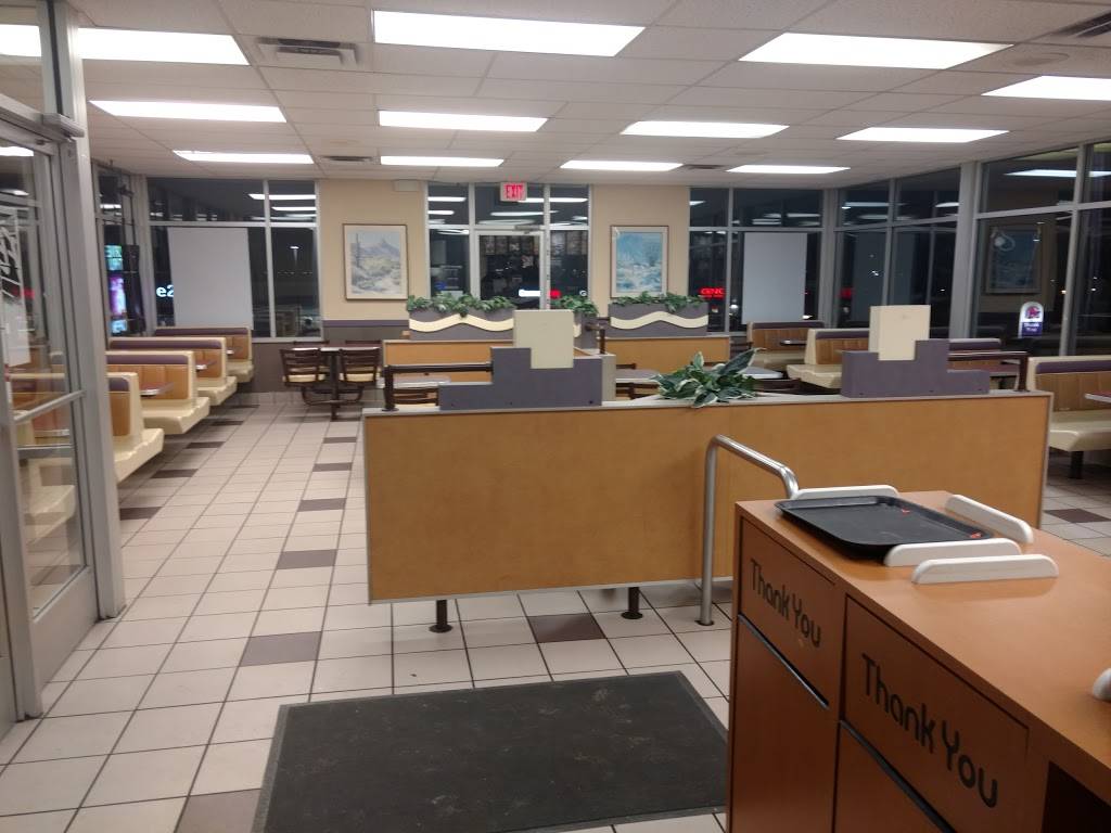 Taco Bell | meal takeaway | 1021 Main St, Jackson, OH 45640, USA | 7402883346 OR +1 740-288-3346