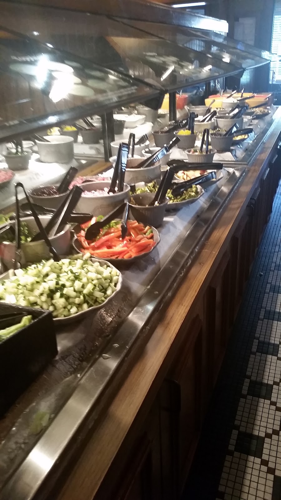 Ruby Tuesday | restaurant | 3231 S Rangeline Rd, Joplin, MO 64804, USA | 4176269656 OR +1 417-626-9656