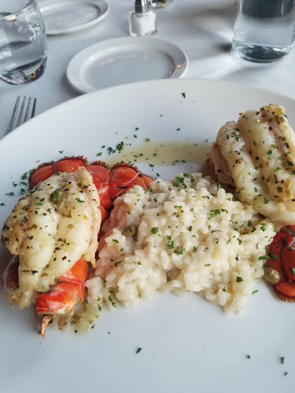 Peruccis classic italian Restaurant | restaurant | 35507 Atlantic Ave, Millville, DE 19967, USA | 3028298727 OR +1 302-829-8727