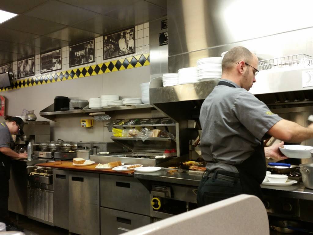 Waffle House | meal takeaway | 2840 Fort Worth Hwy, Hudson Oaks, TX 76087, USA | 8175985912 OR +1 817-598-5912