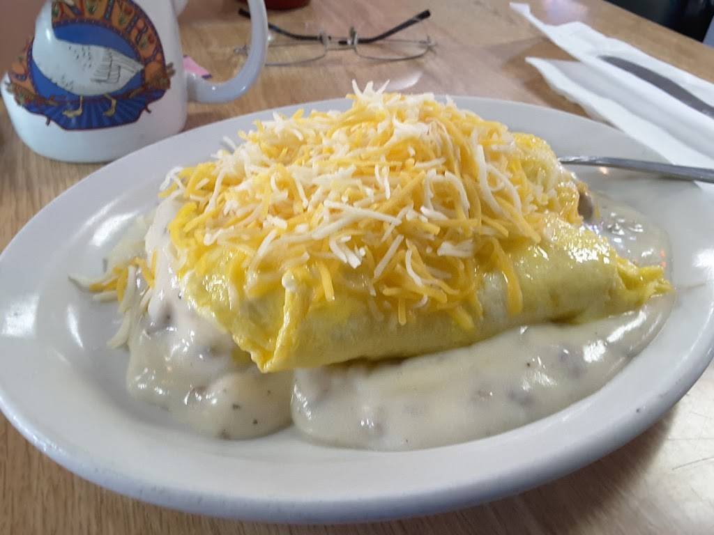 Dutzow Deli & Restaurant | restaurant | 11861 MO-94, Marthasville, MO 63357, USA | 6364332309 OR +1 636-433-2309