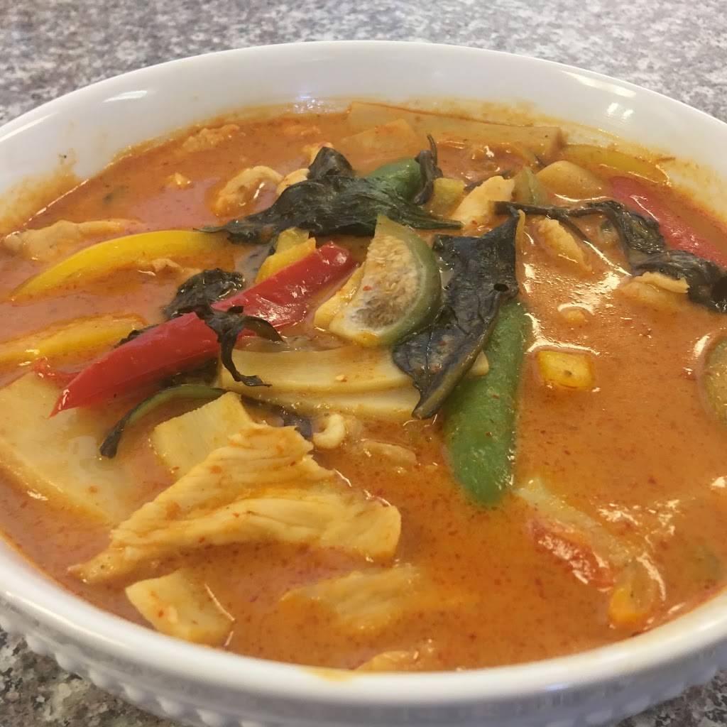Lotus Pho | restaurant | 1432 N Cedar Ave STE#106, Fresno, CA 93703, USA | 5593745200 OR +1 559-374-5200