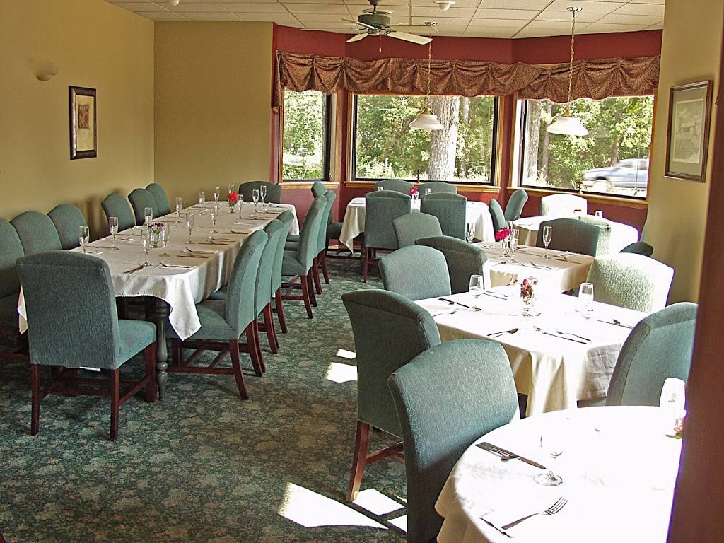 Forest Hill Restaurant Steak House & Gift Shop | meal takeaway | 3016 E Van Buren, Eureka Springs, AR 72632, USA | 4792532422 OR +1 479-253-2422