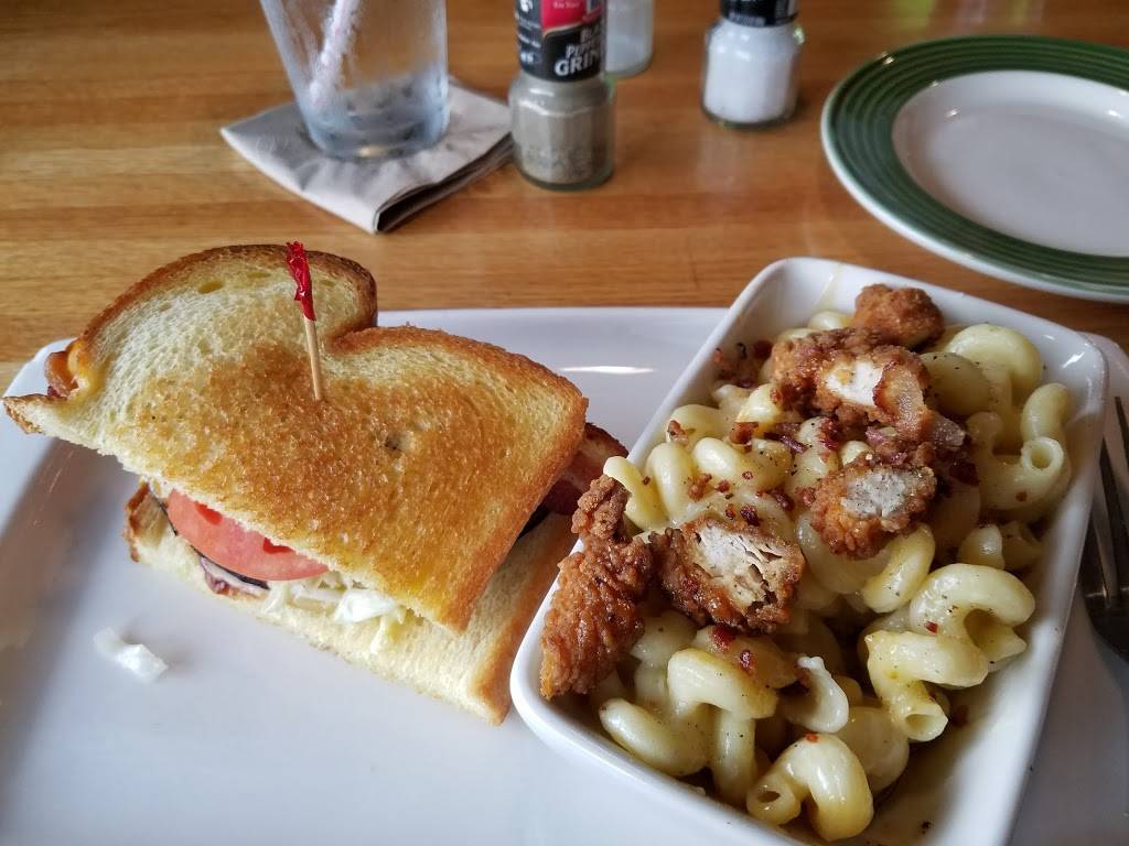 Applebees Grill + Bar | restaurant | 3401 Steelyard Dr, Cleveland, OH 44109, USA | 2166613756 OR +1 216-661-3756