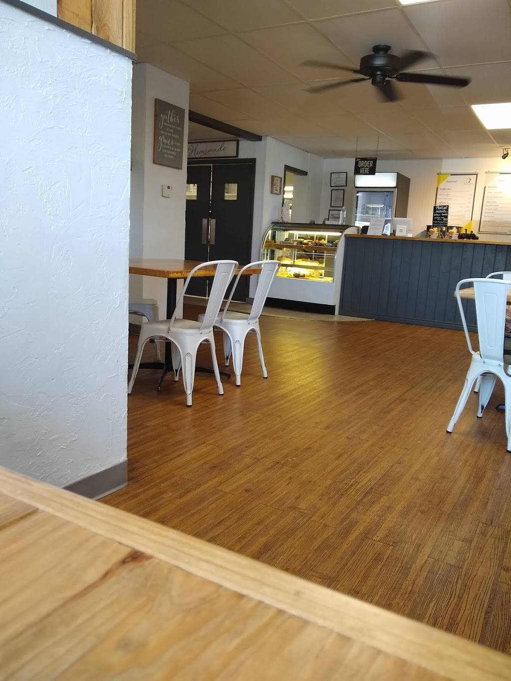 Down Home Bakehouse | bakery | 404 Elm St, Graham, TX 76450, USA | 9405216080 OR +1 940-521-6080